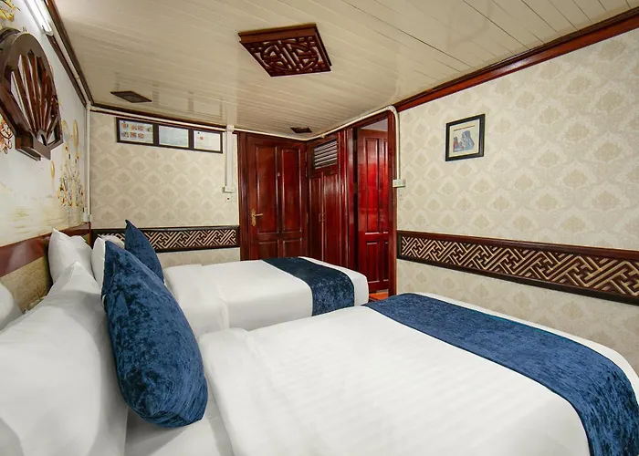 Fantasea Imperial Cruise 3*