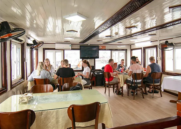 Fantasea Imperial Cruise 3*